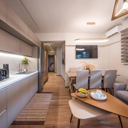 Amalia'S Luxury Apartment 2 伊拉克利翁 外观 照片
